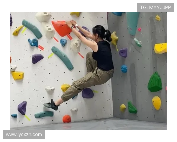 广州攀岩队与南京攀岩队赛后复盘分析灵活性表现与战术对比